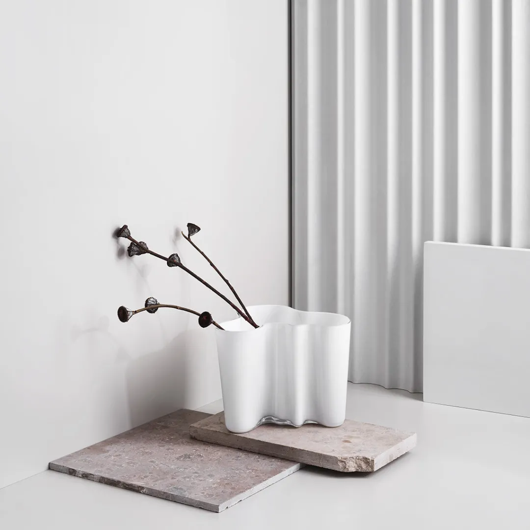 aalto_vase_white_cm_1.webp Iittala Aalto Vase White 12cm^ Vases | Occasional & Decorator