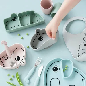 Done By Deer Silicone Stick & Stay Snacky Plate Croco Green^Kids Eat & Drink